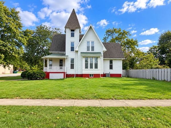 208 W PELLS Street, Paxton, IL 60957