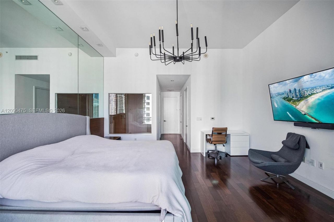 900 Brickell Key Blvd , Unit 2504, Miami, FL 33131 Photo