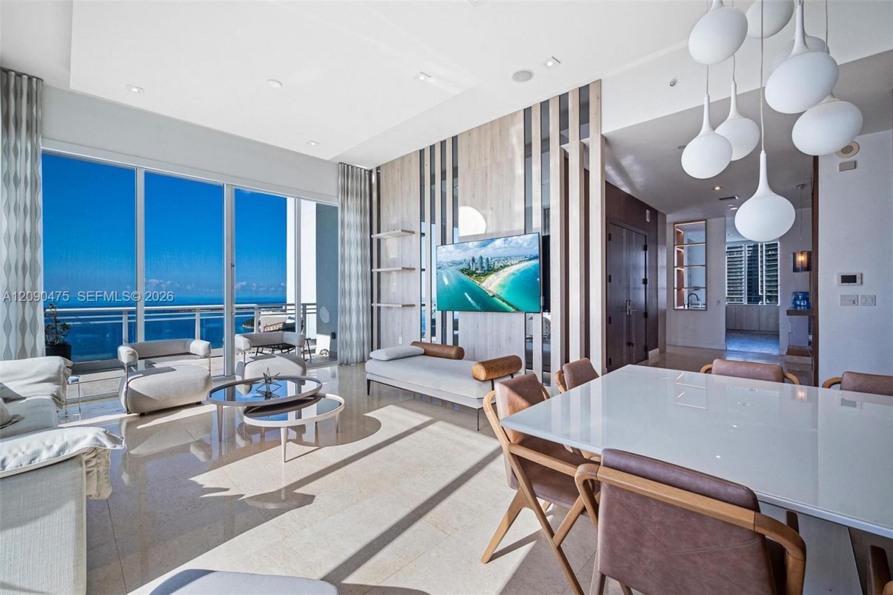 900 Brickell Key Blvd , Unit 2504, Miami, FL 33131 Photo