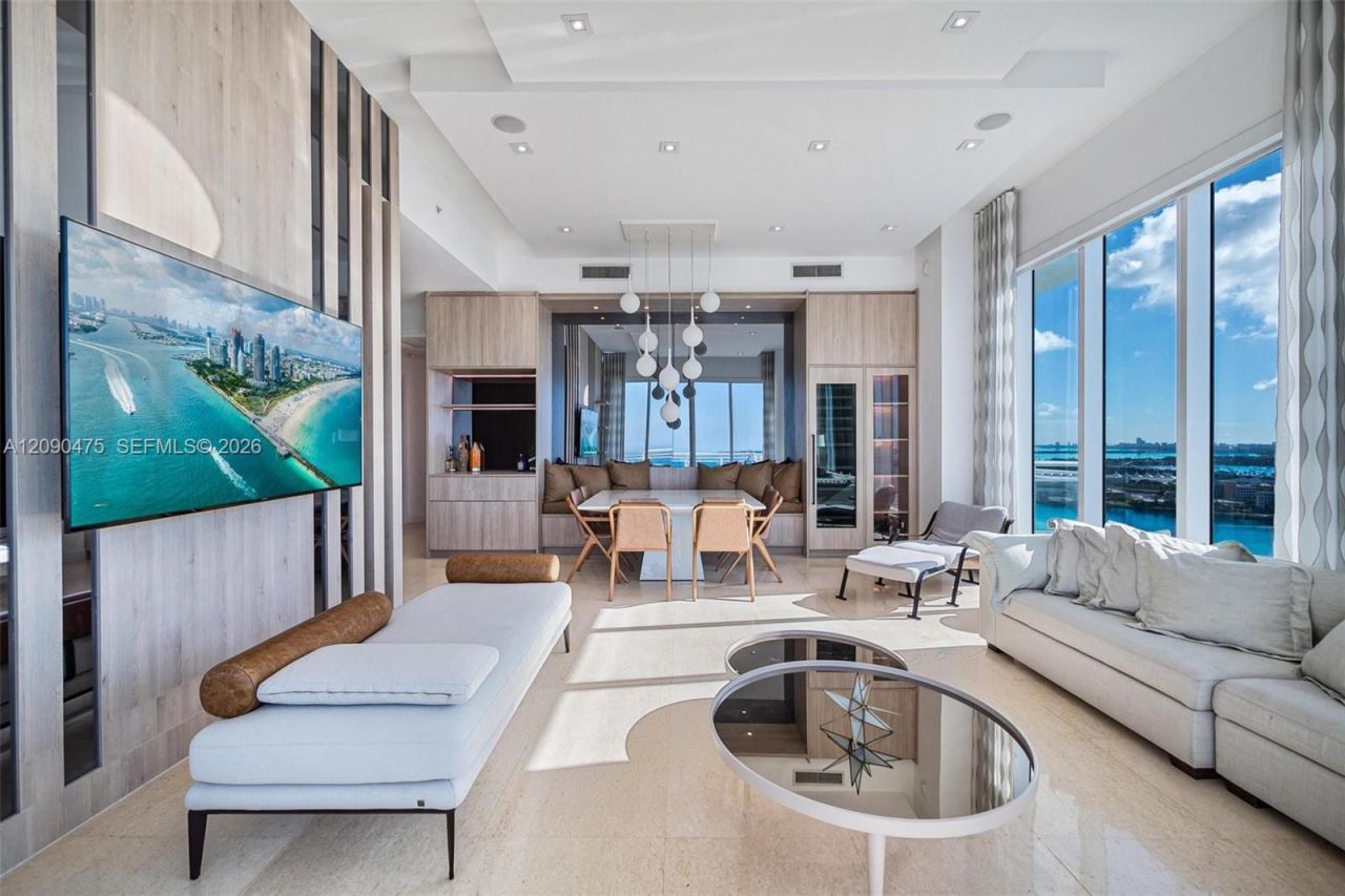 900 Brickell Key Blvd , Unit 2504, Miami, FL 33131 Photo