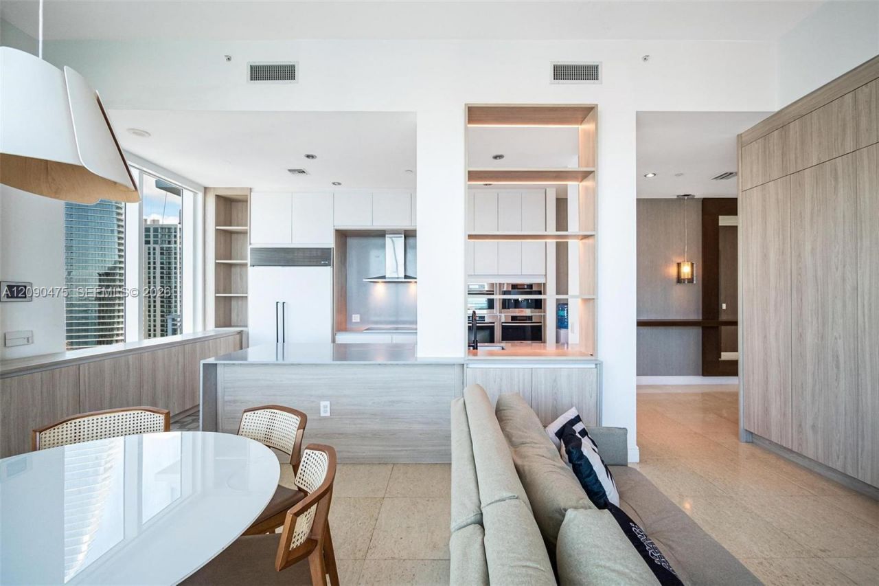 900 Brickell Key Blvd , Unit 2504, Miami, FL 33131 Photo