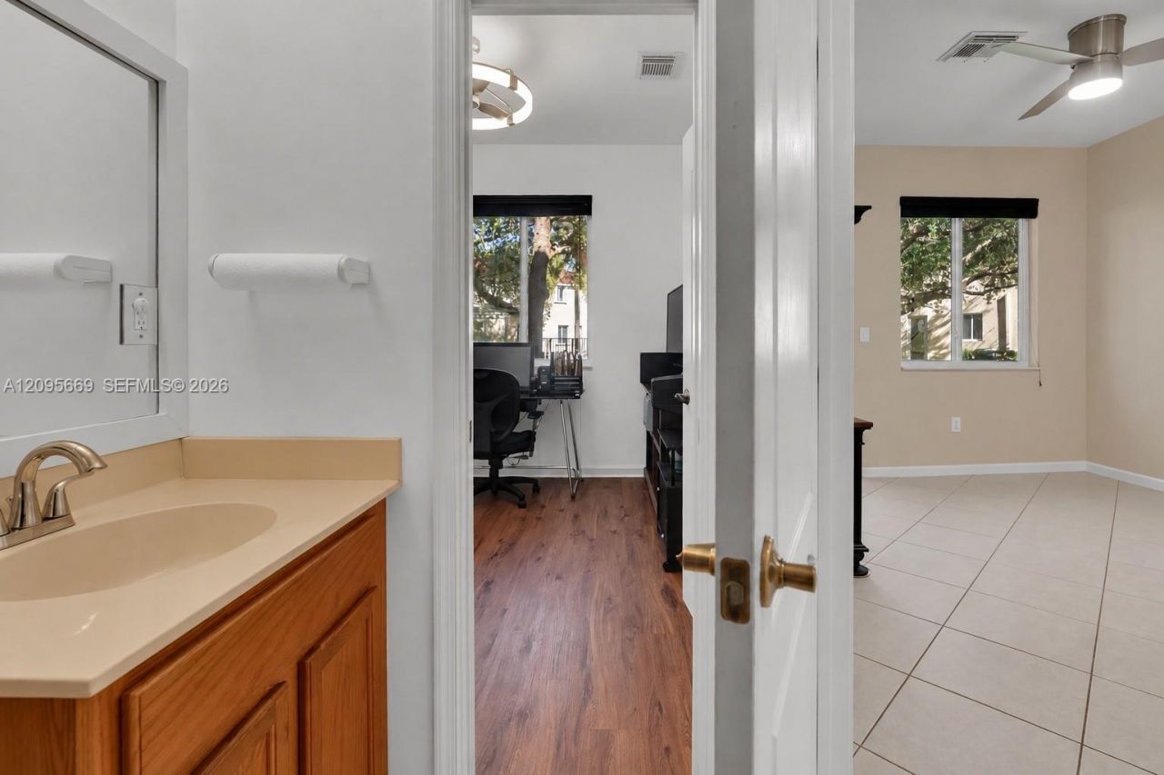21007 NW 14th Pl, Unit 6, Miami Gardens, FL 33169 Photo