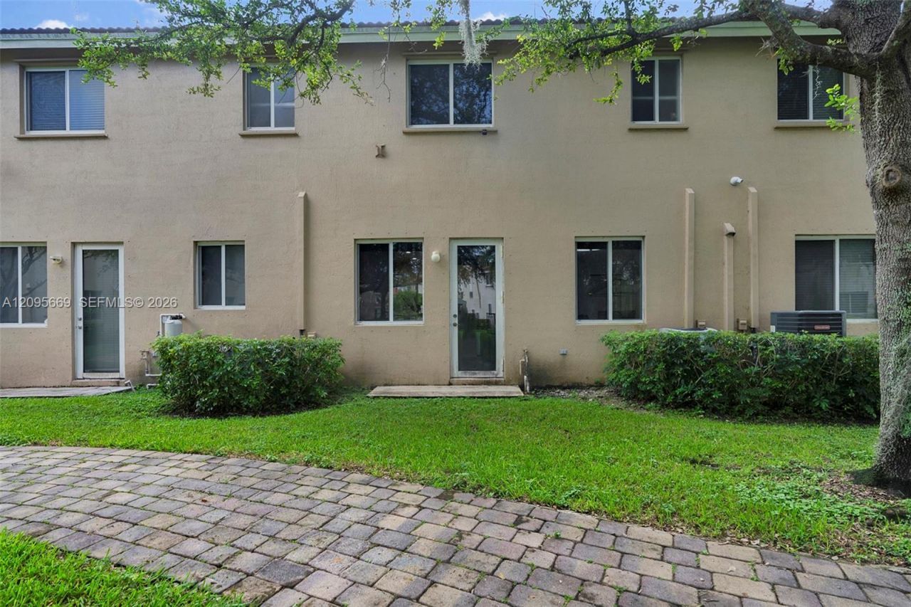 21007 NW 14th Pl, Unit 6, Miami Gardens, FL 33169 Photo