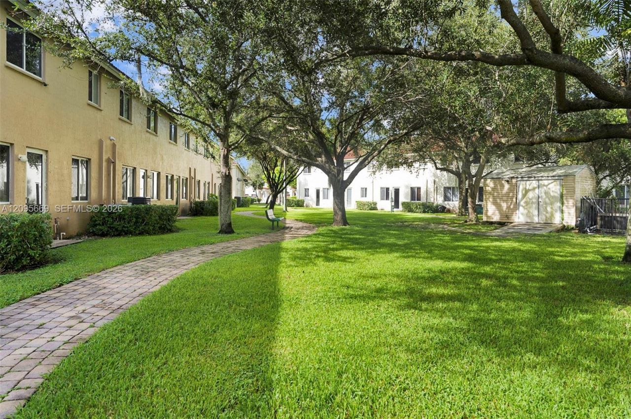 21007 NW 14th Pl, Unit 6, Miami Gardens, FL 33169 Photo