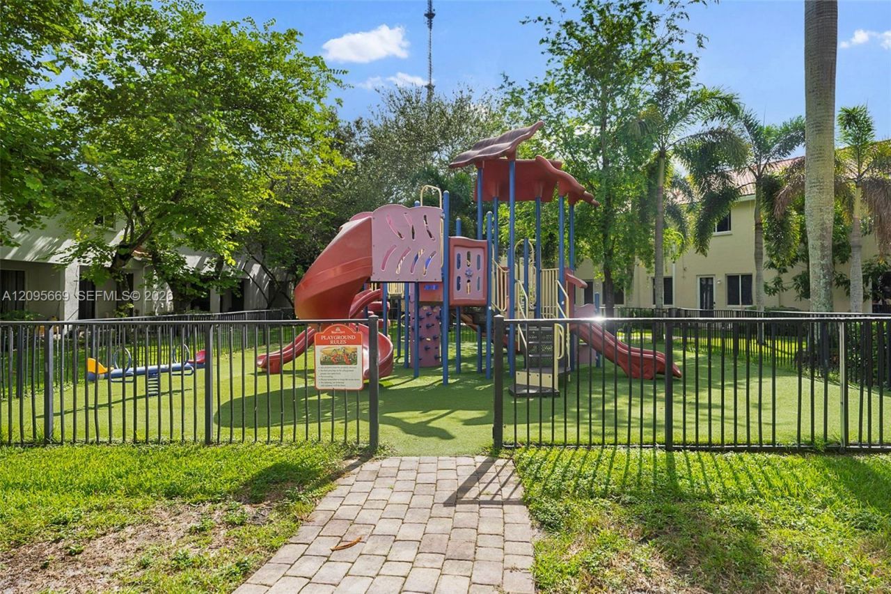 21007 NW 14th Pl, Unit 6, Miami Gardens, FL 33169 Photo