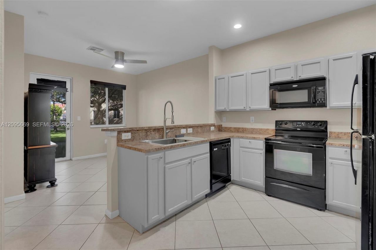 21007 NW 14th Pl, Unit 6, Miami Gardens, FL 33169 Photo