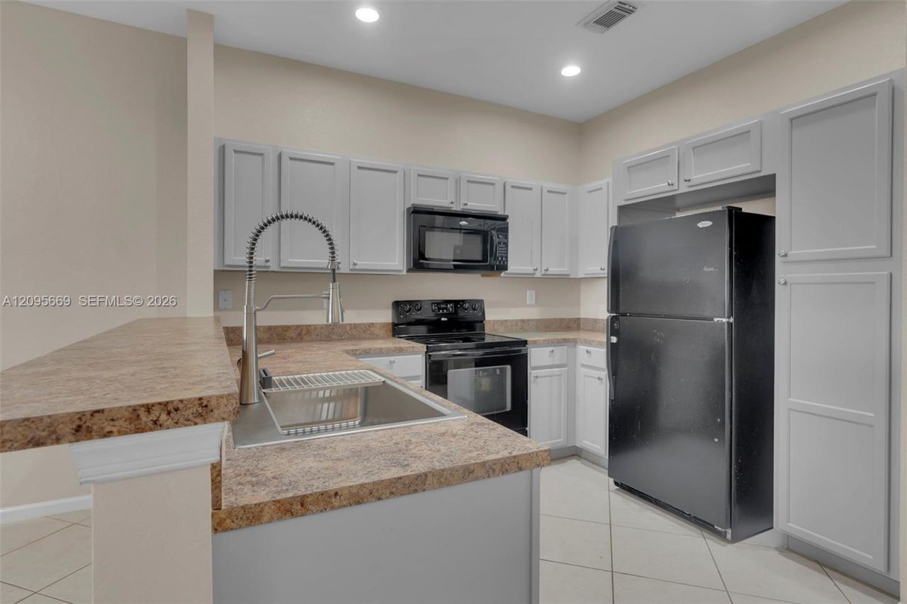 21007 NW 14th Pl, Unit 6, Miami Gardens, FL 33169 Photo