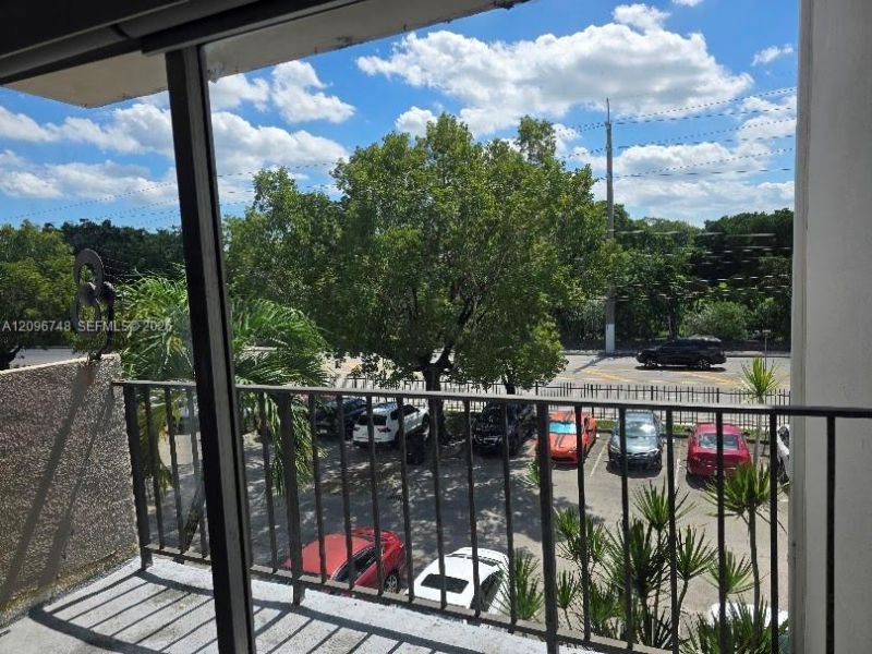 5505 NW 7th St , Unit W315, Miami, FL 33126 Photo