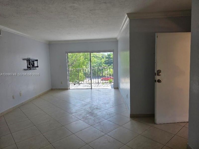 5505 NW 7th St , Unit W315, Miami, FL 33126 Photo