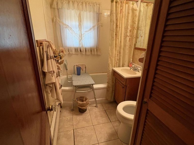 82 Sanders Drive, Florence, KY 41042 Photo 9