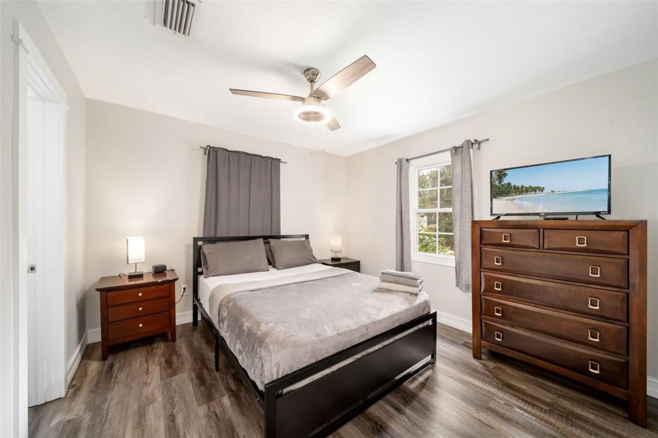 2316 Gull Lane, Sarasota, FL 34237 Photo