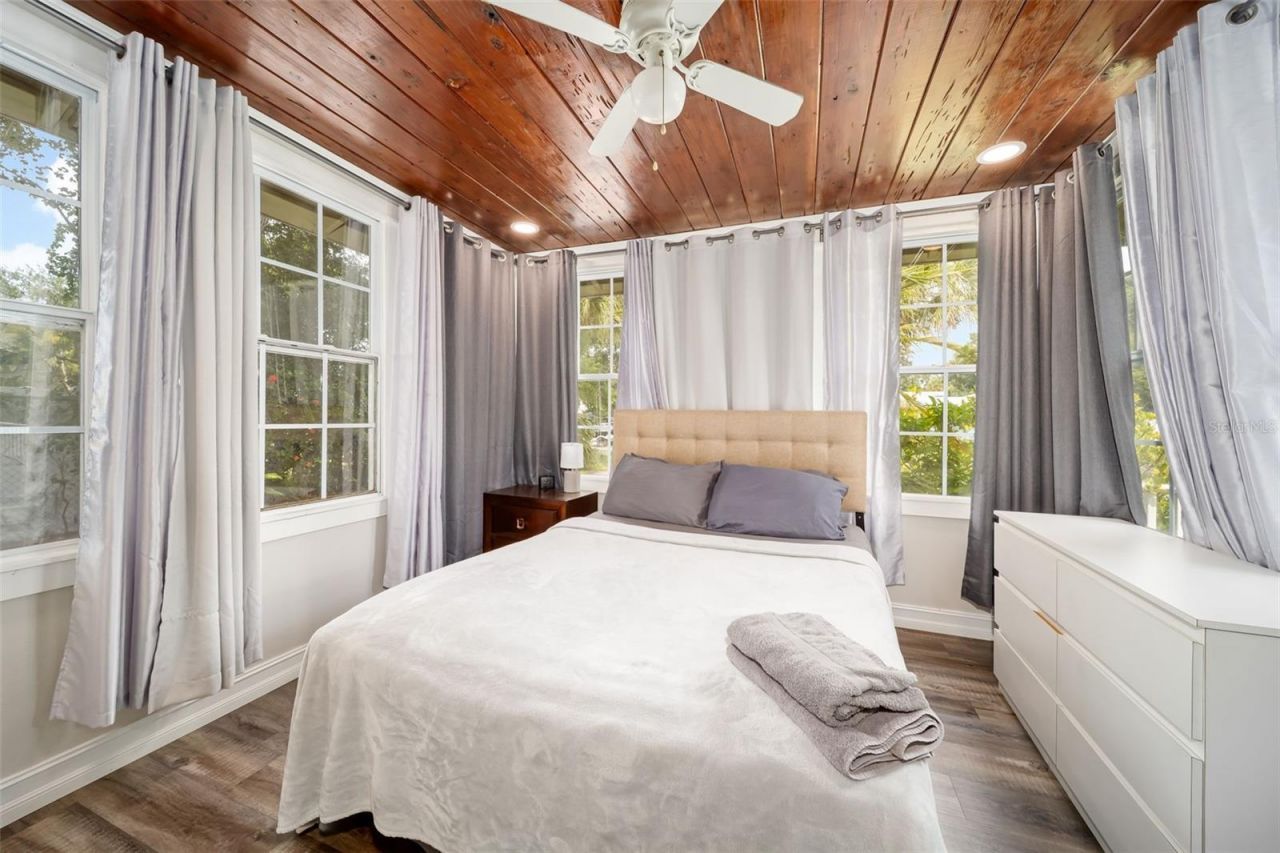 2316 Gull Lane, Sarasota, FL 34237 Photo
