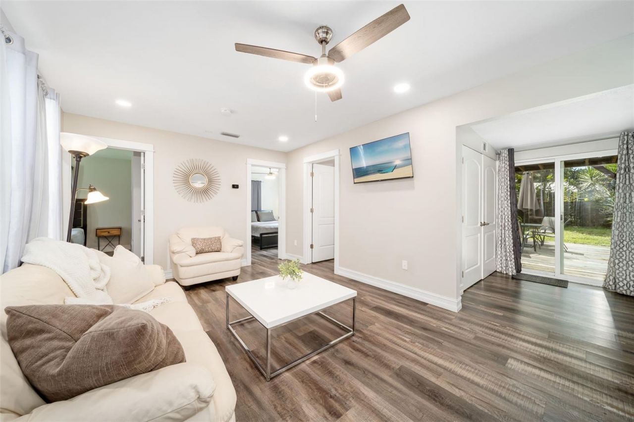2316 Gull Lane, Sarasota, FL 34237 Photo