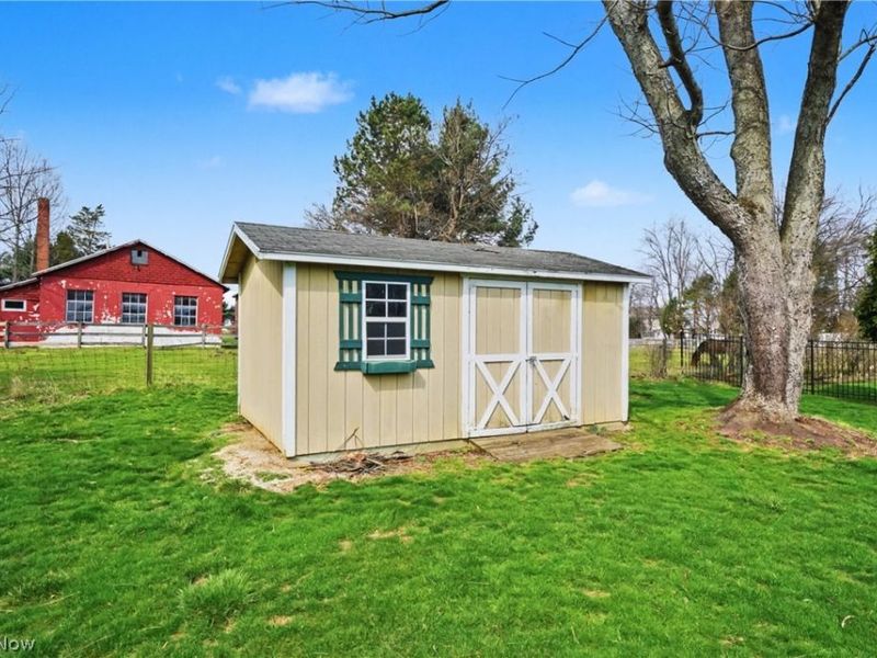 Stow, OH 44224 Photo 31