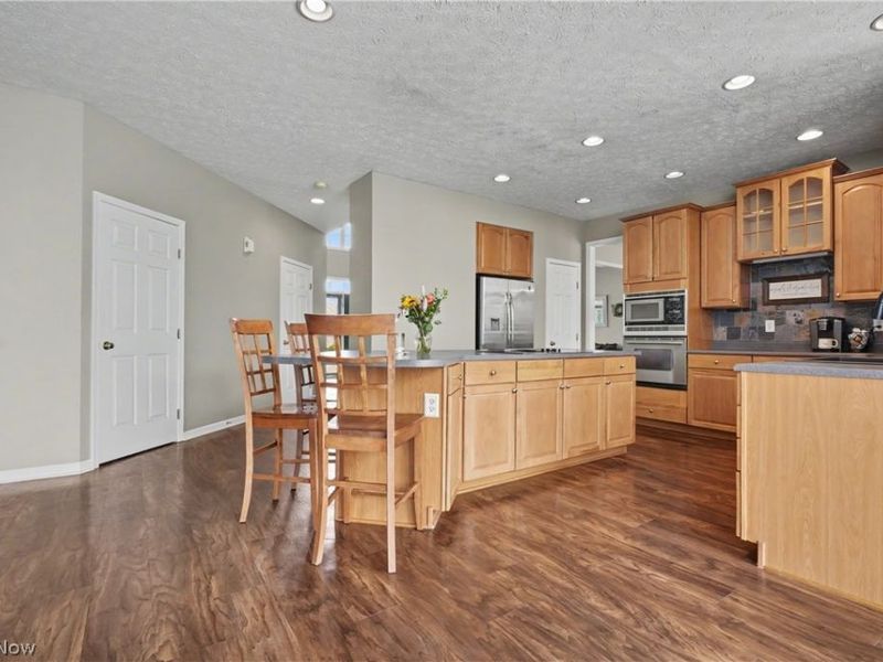 Stow, OH 44224 Photo 6