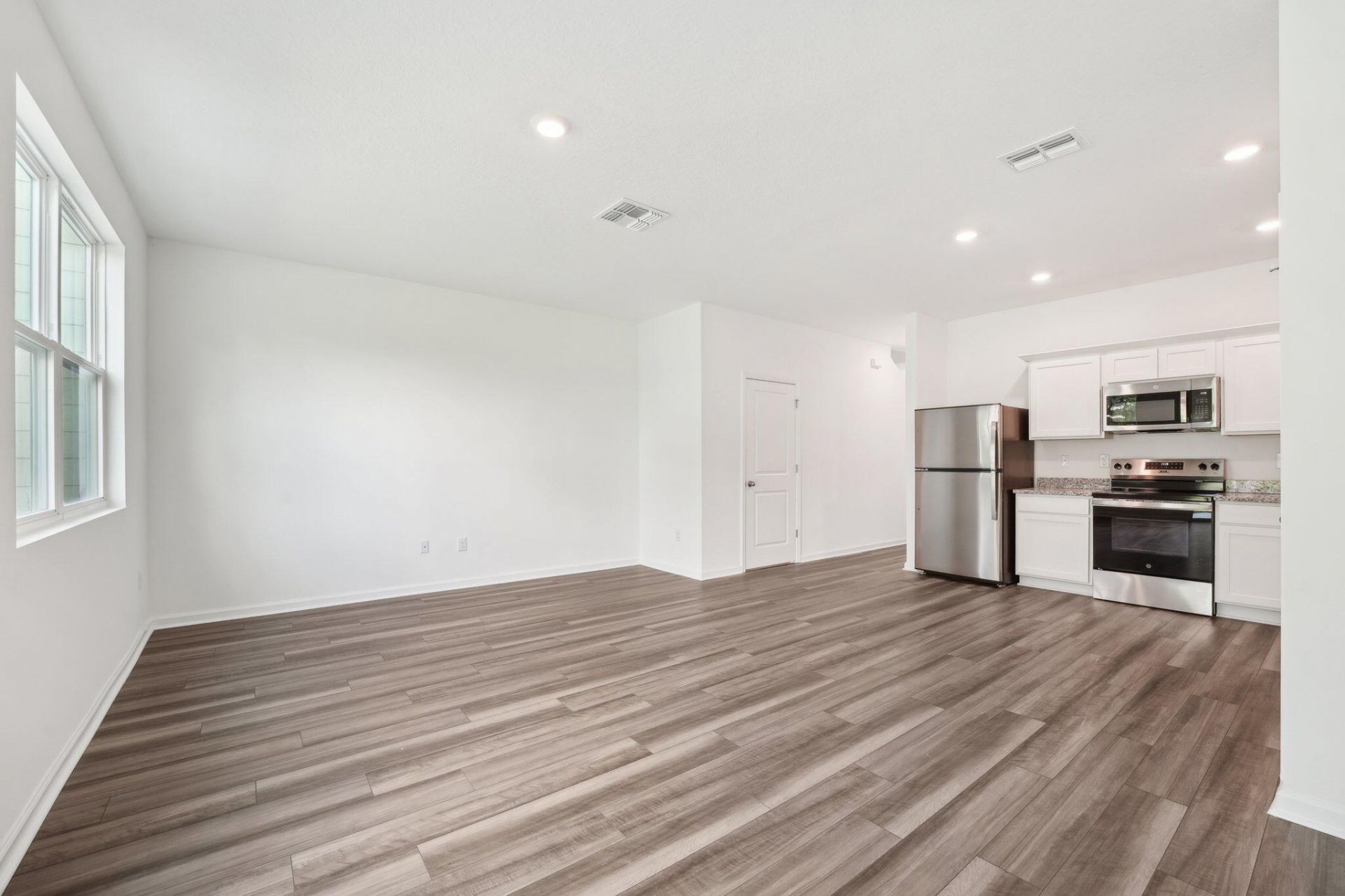 201 Cotton Leaf Boulevard Photo 7