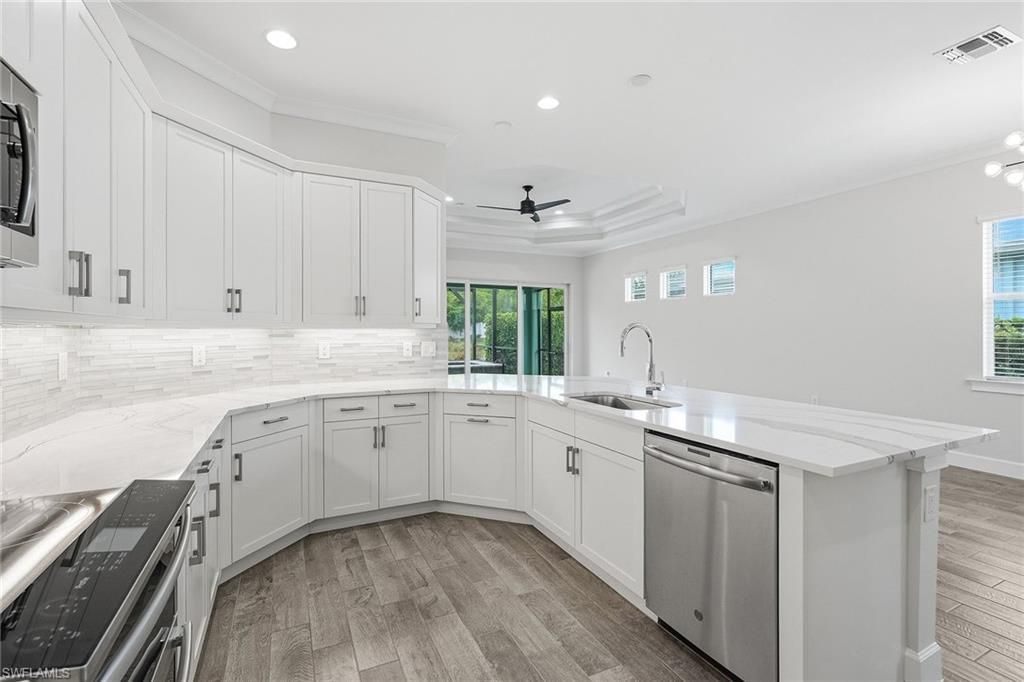 5879 Haiti Dr, Naples, FL 34113 Photo