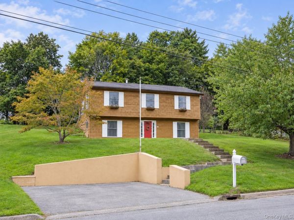 30 Oakland Avenue , Walden, NY 12586