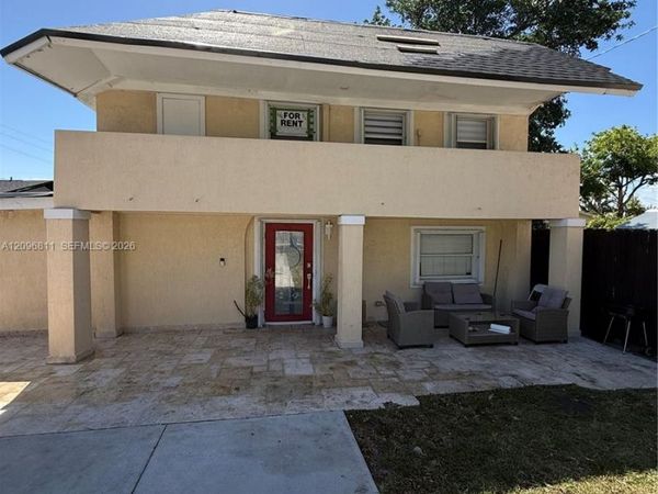 6716 NW 6th Ave , Miami, FL 33150