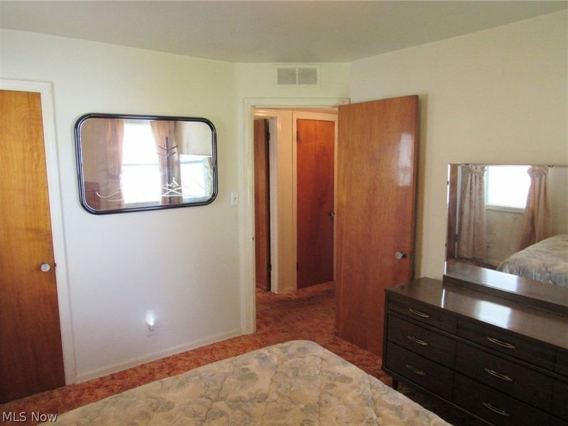 4208 Wetzel Avenue, Cleveland, OH 44109 Photo 11