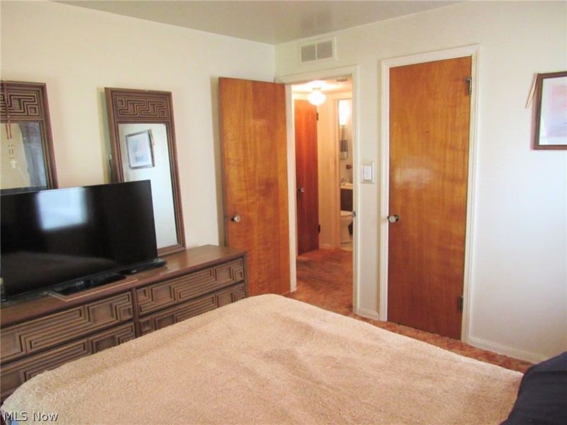 4208 Wetzel Avenue, Cleveland, OH 44109 Photo 13