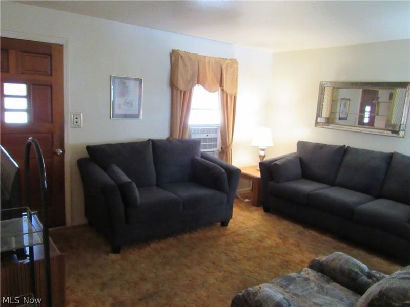 4208 Wetzel Avenue, Cleveland, OH 44109 Photo 5