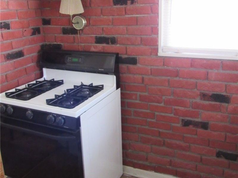 4208 Wetzel Avenue, Cleveland, OH 44109 Photo 8