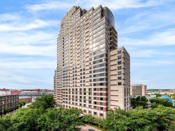 103 Campau Circle NW, Unit 1911, Grand Rapids, MI 49503