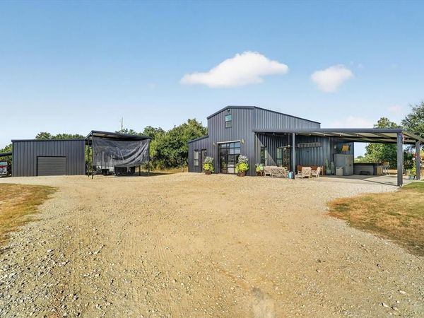 9011 Mcarthur Court , Tolar, TX 76476
