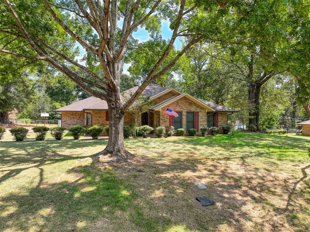 1690 An County Road 359, Palestine, TX 75803 Main Photo