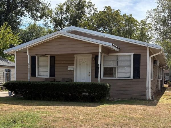 416 Ross Street E, Sulphur Springs, TX 75482