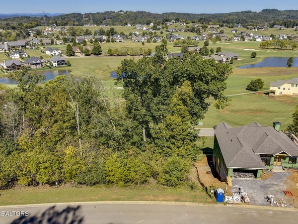 585 Black Cove Lane, Loudon, TN 37774