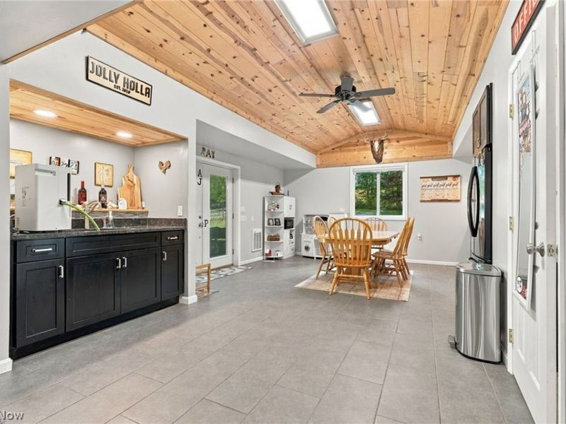 4280 Beechwood Avenue, Alliance, OH 44601 Photo 23