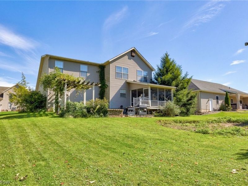 6107 Sky Ridge Avenue NE, Louisville, OH 44641 Photo 24