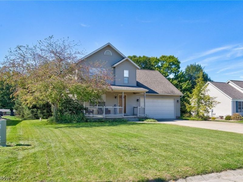 6107 Sky Ridge Avenue NE, Louisville, OH 44641 Photo 5