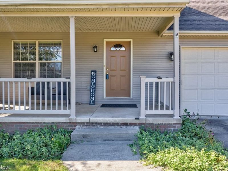 6107 Sky Ridge Avenue NE, Louisville, OH 44641 Photo 6