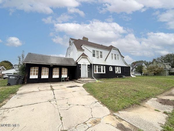 2020 Fernwood Avenue , Toledo, OH 43607