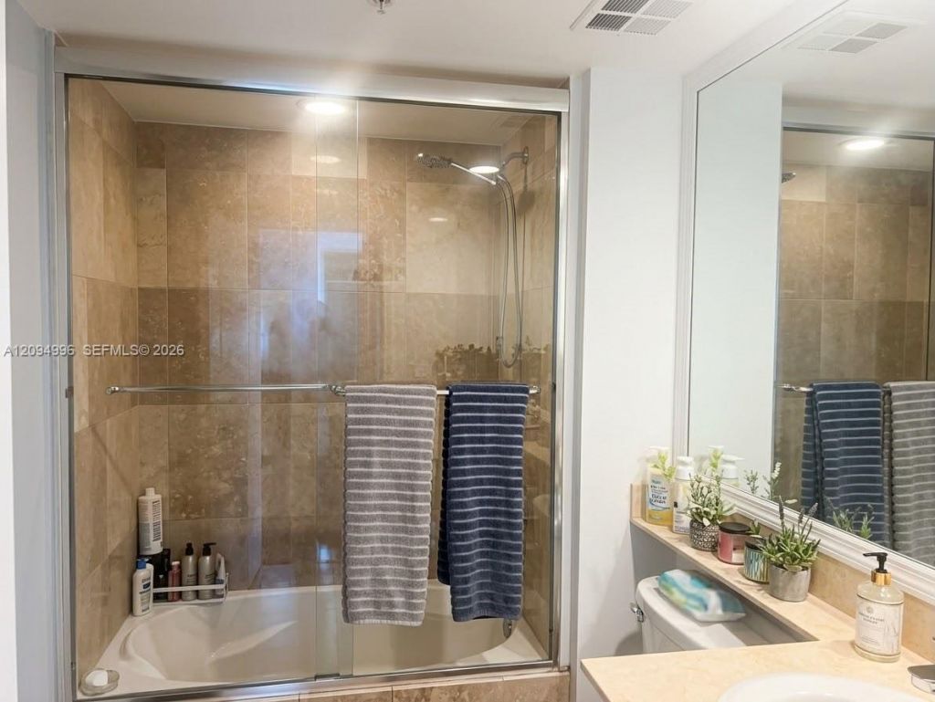 325 S Biscayne Blvd , Unit 2722, Miami, FL 33131 Photo