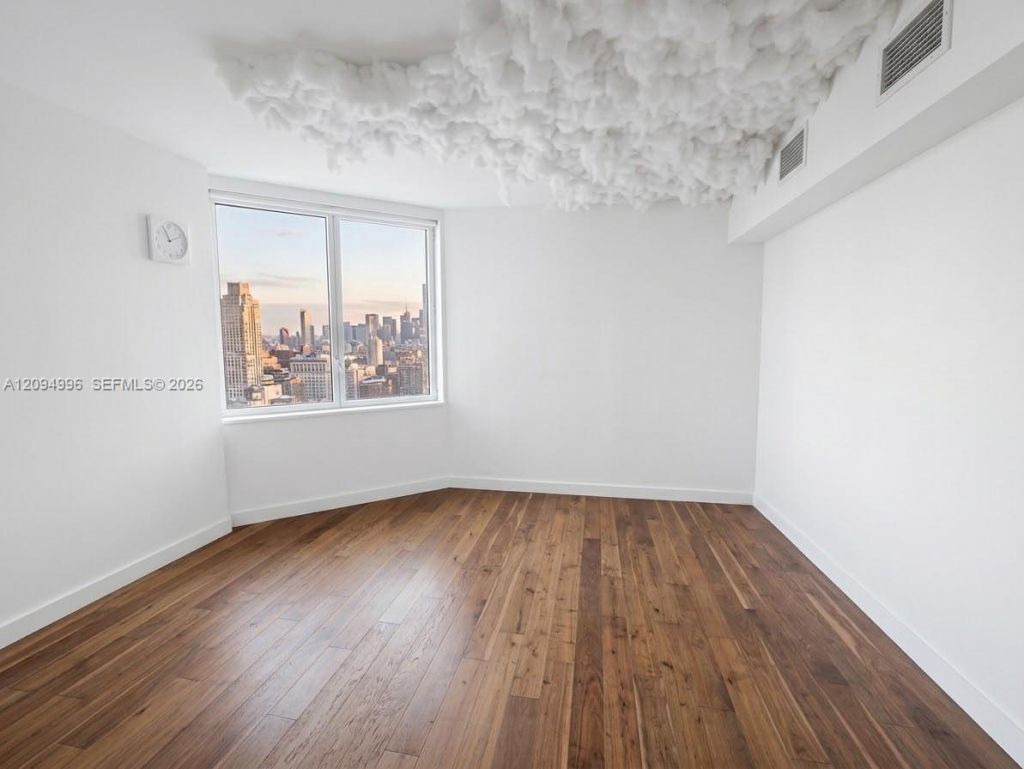 325 S Biscayne Blvd , Unit 2722, Miami, FL 33131 Photo