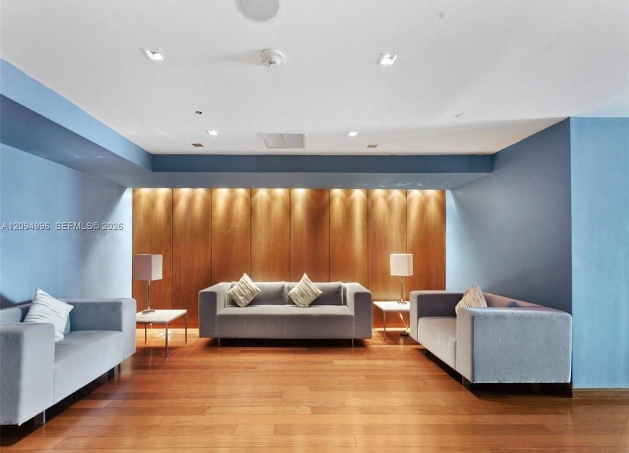 325 S Biscayne Blvd , Unit 2722, Miami, FL 33131 Photo