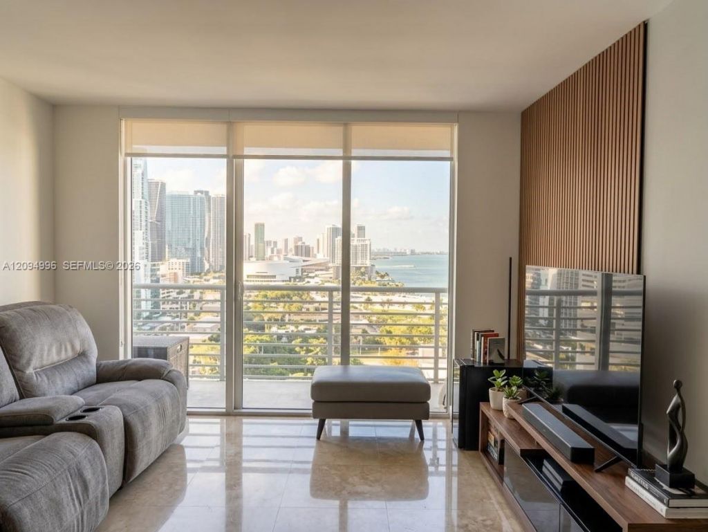 325 S Biscayne Blvd , Unit 2722, Miami, FL 33131 Photo
