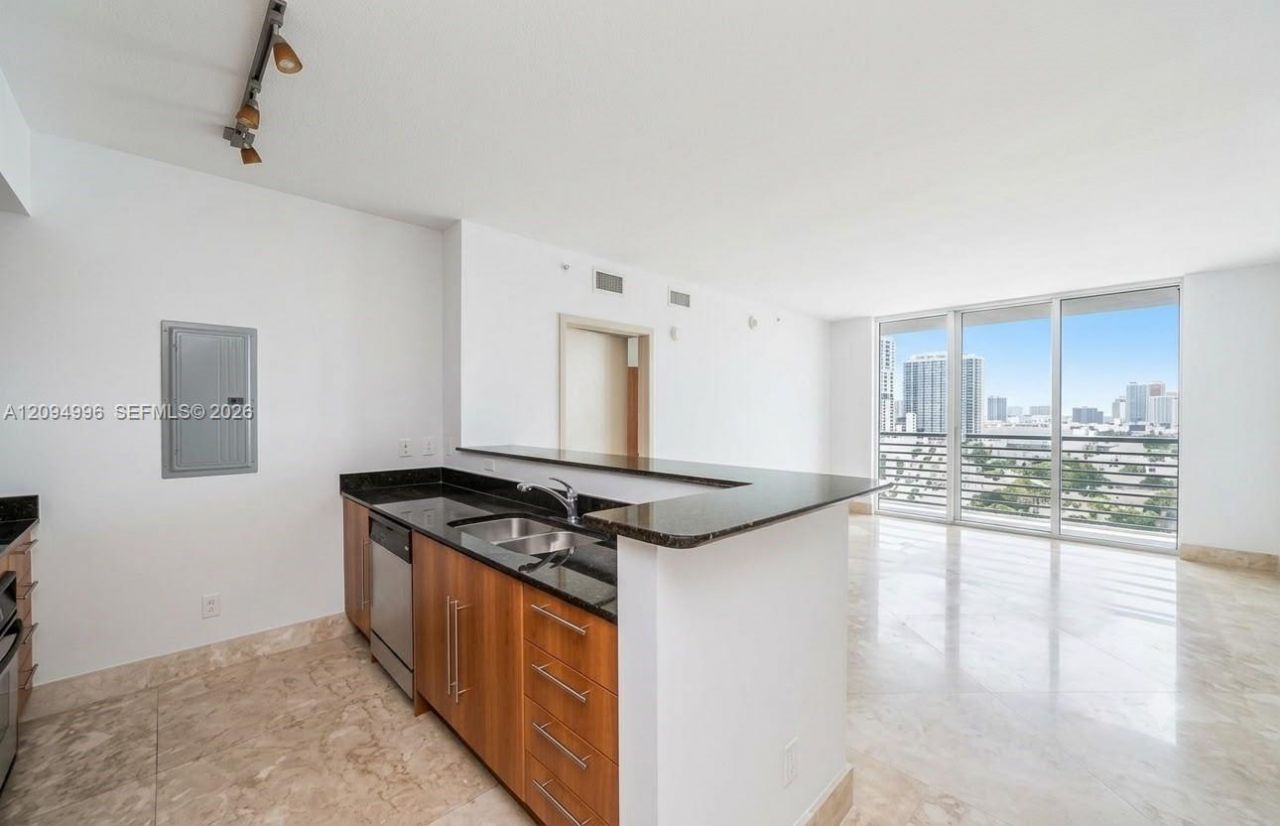 325 S Biscayne Blvd , Unit 2722, Miami, FL 33131 Photo