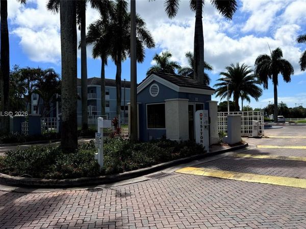 8560 SW 212th St , Unit 203, Cutler Bay, FL 33189