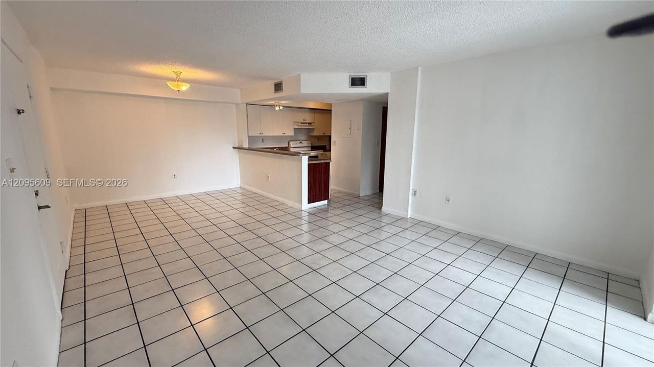 8560 SW 212th St , Unit 203, Cutler Bay, FL 33189 Photo