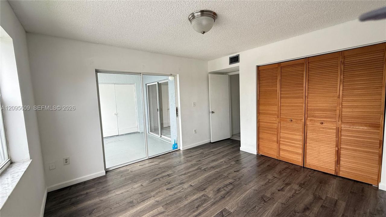 8560 SW 212th St , Unit 203, Cutler Bay, FL 33189 Photo