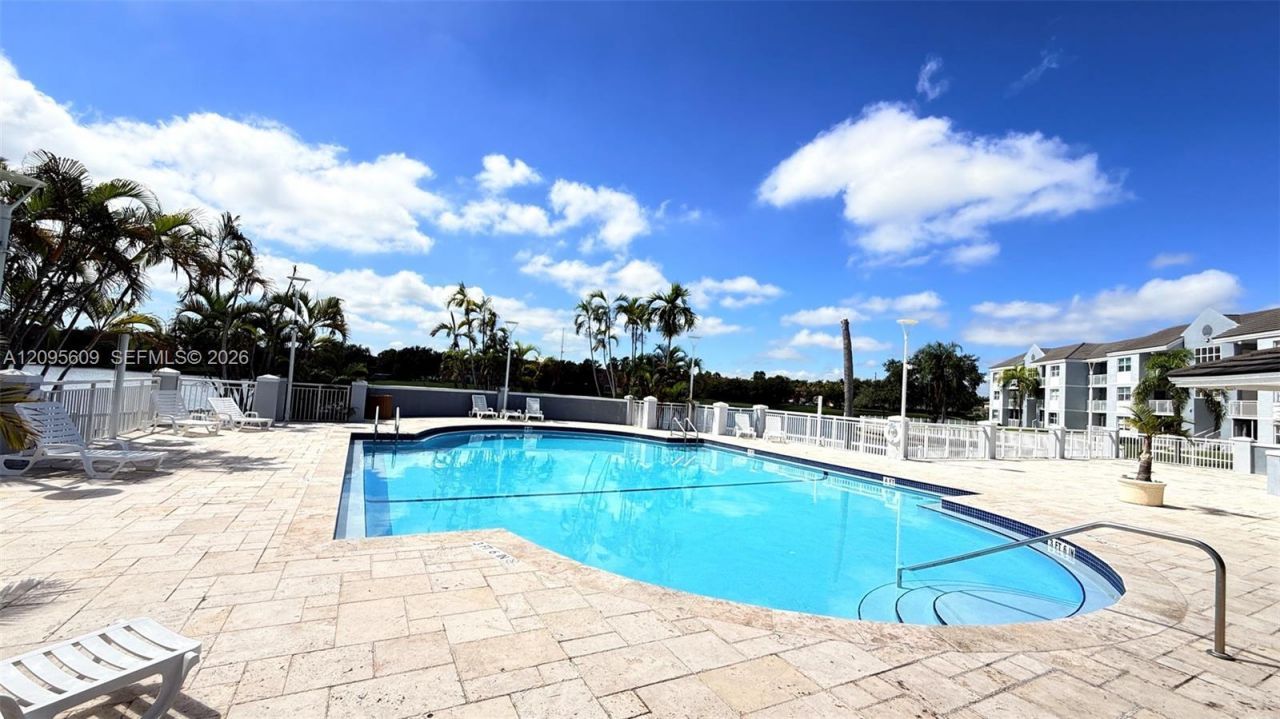 8560 SW 212th St , Unit 203, Cutler Bay, FL 33189 Photo