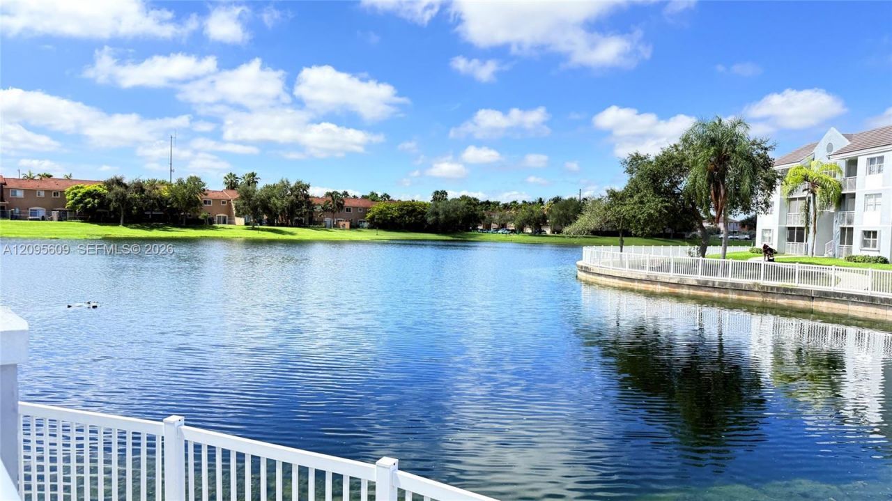 8560 SW 212th St , Unit 203, Cutler Bay, FL 33189 Photo