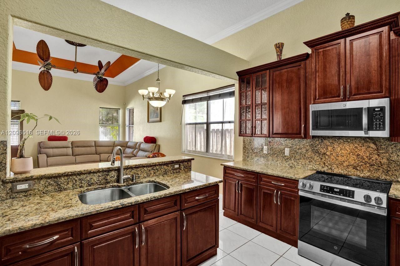 3650 SW 161st Ter, Miramar, FL 33027 Photo
