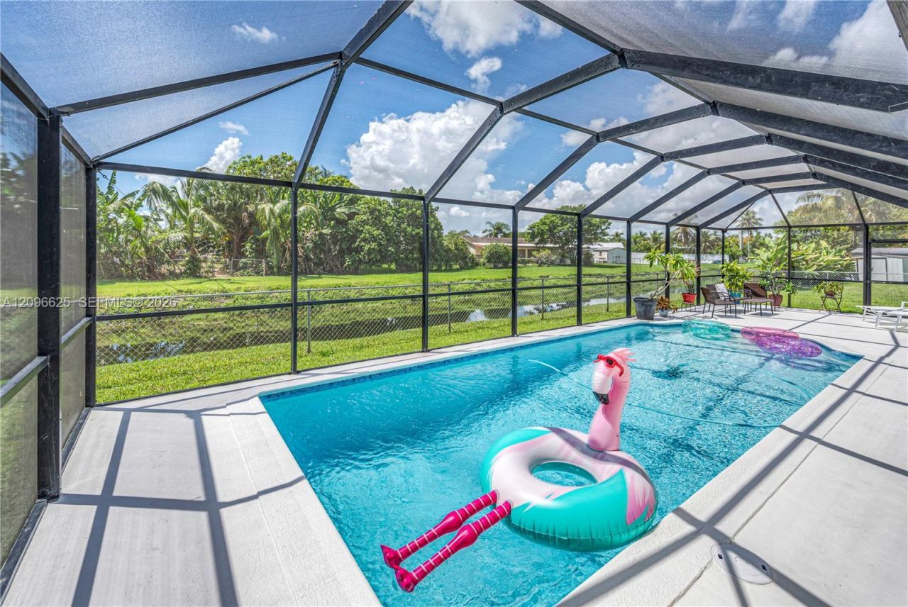 9448 Sterling Dr, Cutler Bay, FL 33157 Photo
