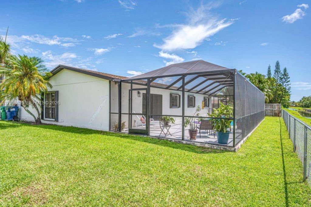 9448 Sterling Dr, Cutler Bay, FL 33157 Photo